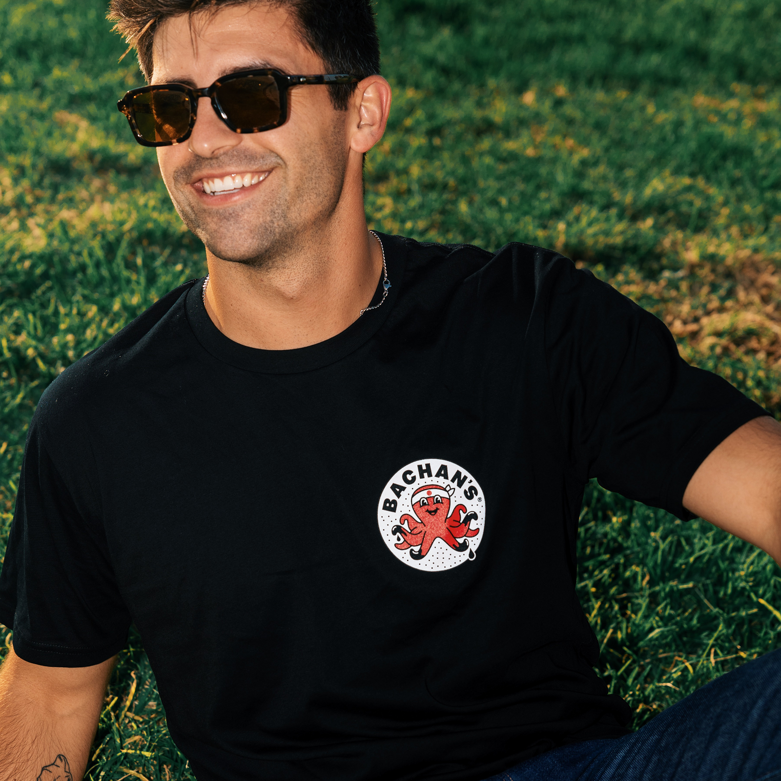 Knuckles Tee - Bright Discovery Tee Assortment
